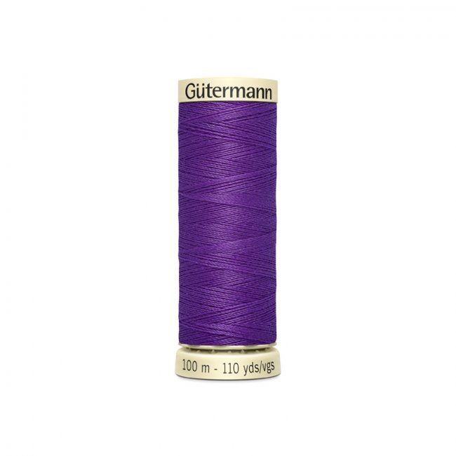 Univerzální šicí nit Gütermann v purpurové barvě 392