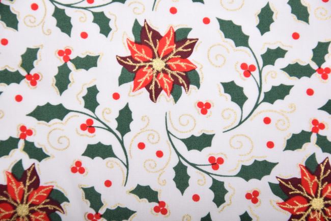 Vánoční látka z bavlny ve smetanové barvě s potiskem hvězdy a cesmíny 18727/051