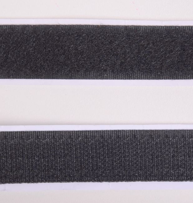 Suchý zip 25 mm v černé barvě I-TR0-25-332