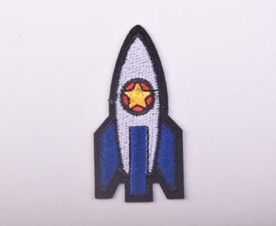 Nažehlovací nášivka ve tvaru rakety TH363