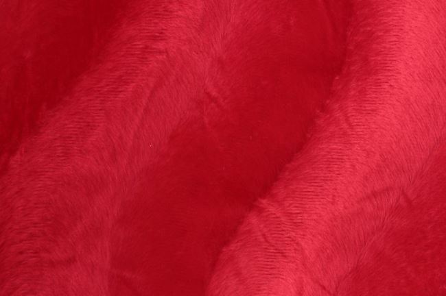 Imitace zvířecí kůže v červené barvě 05499/015