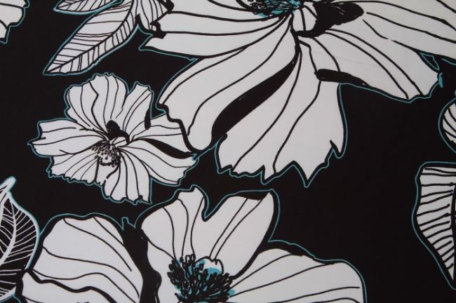 Halenkovina v černé barvě s květy AB161-V