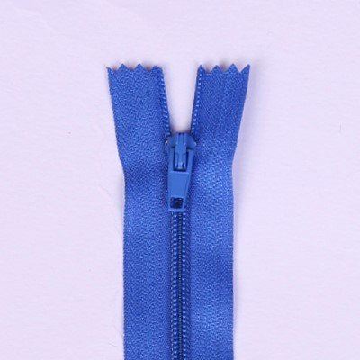 Spirálový zip v královské modři 20 cm i-3C0-213