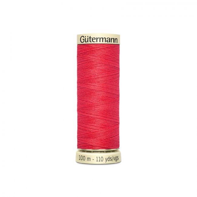 Univerzální šicí nit Gütermann v jasně červené barvě 16