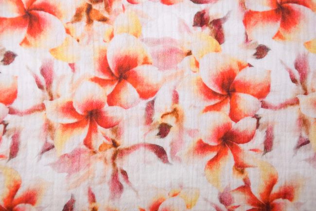 Mušelín ve smetanové barvě s digitálním potiskem květin S1791R-3684
