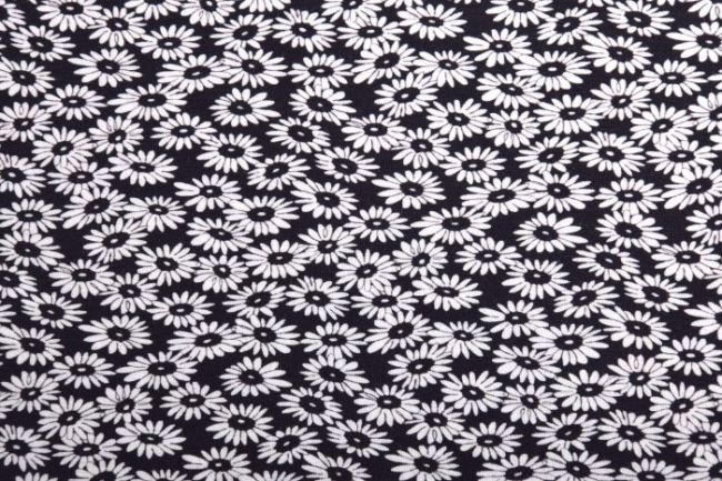 Viskózový úplet v černé barvě s potiskem květin 05330/042
