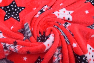 Wellness fleece v červené barvě s potiskem hvězdiček S2460R-3681 (4)