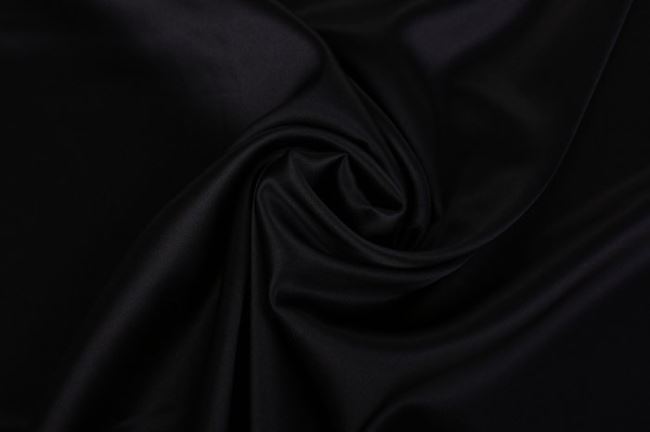 Pružné hedvábí v černé barvě 605692/5001