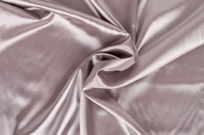 Strečový satén ve stříbrné barvě 04241/061