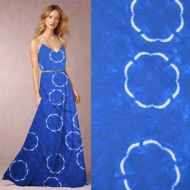 Bavlněná halenkovina/šatovka v modré barvě s batikovaným vzorem TF1035