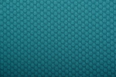 Úplet s plastickým vzorem ve světle petrolejové barvě PAR1131