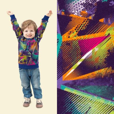 Počesaná teplákovina s digitálním potiskem geometrických tvarů 20507/044 Počesaná teplákovina s digitálním potiskem geometrických tvarů 20507/044