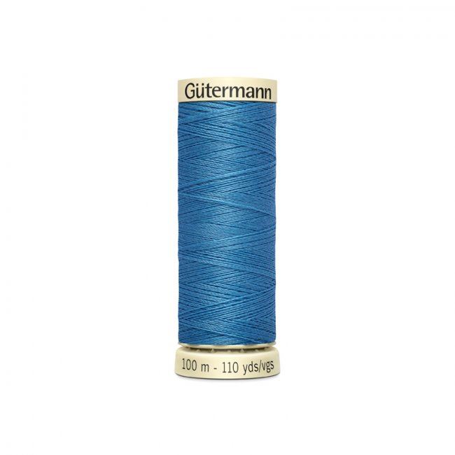 Univerzální šicí nit Gütermann v  modré barvě 965