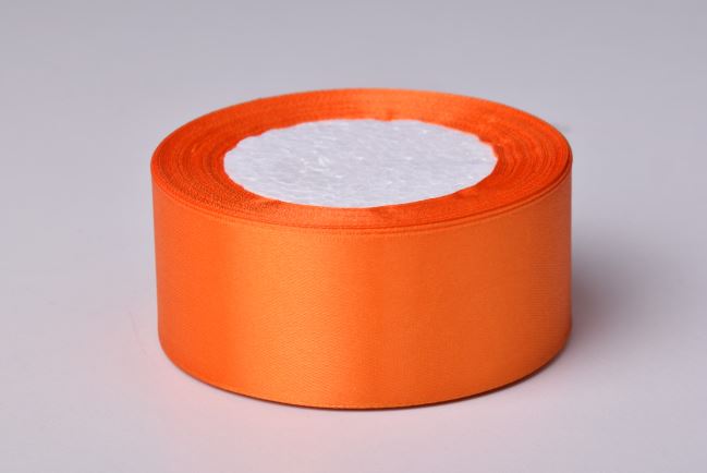 Saténová stuha v oranžové barvě 4 cm 06226