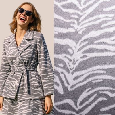 Kabátová počesaná látka se zvířecím vzorem G1563