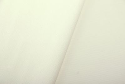 Korzetový satén ve smetanové barvě TI161