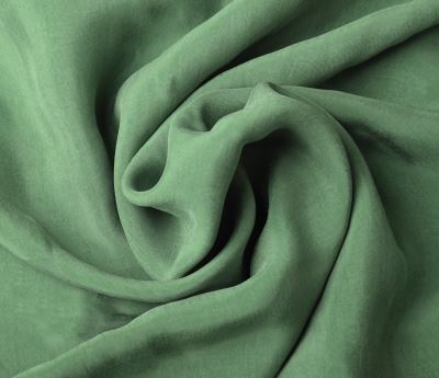 Cupro v zelené barvě se sametovým povrchem QT00759