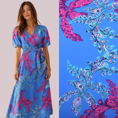 Viskózová látka v modré barvě s květinovým potiskem TF547